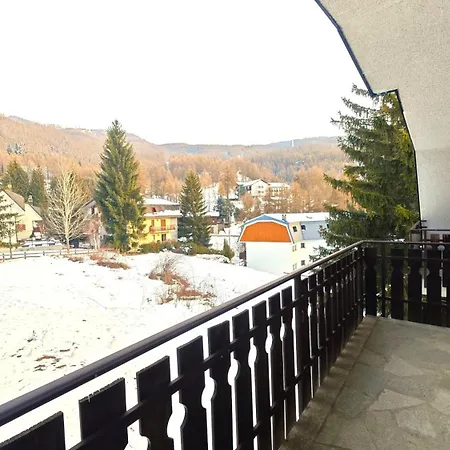 Apartment Hostdomus - Weekend *